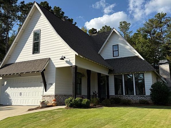 1710 Woodsome Cir