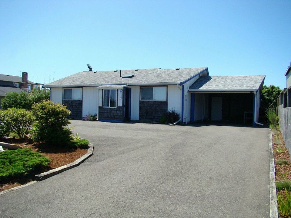 1st image of 829 S Sand Dune Ave SW