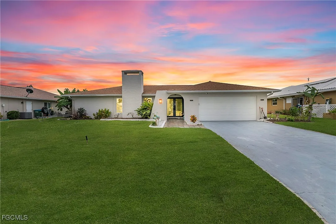 3 bed, 2.0 bath, 1696 sqft, $5,500 — Photo 1