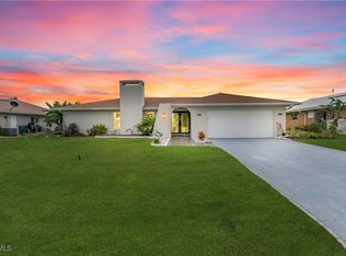 3746 SE 1st Pl, Cape Coral, FL 33904