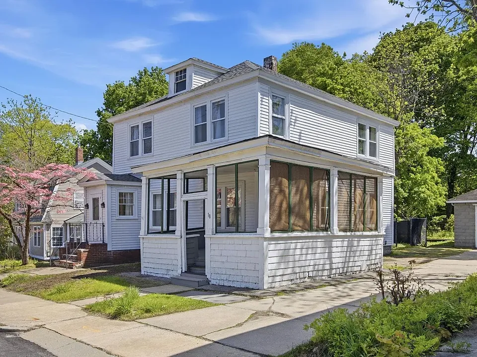 18 Fifield St
