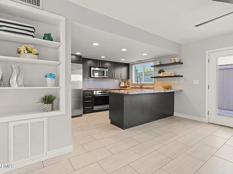 6909 E Osborn Rd #A — Photo 1