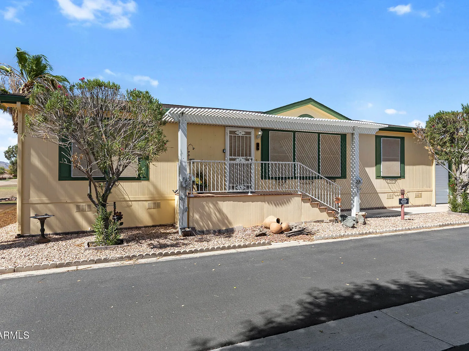 3 bed, 2.0 bath, 1500 sqft, $3,500 — Photo 3
