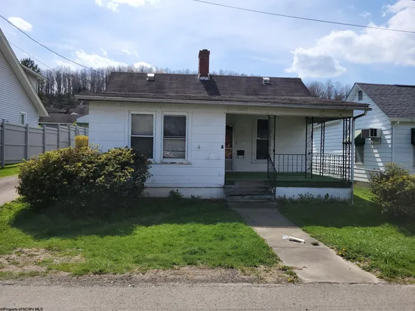 505 Ice St, Barrackville, WV 26559