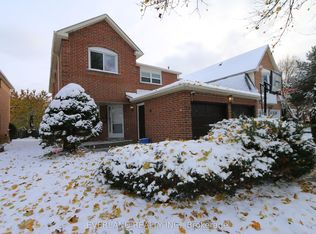 28 Bauer Cres, Markham, ON L3R 4H4