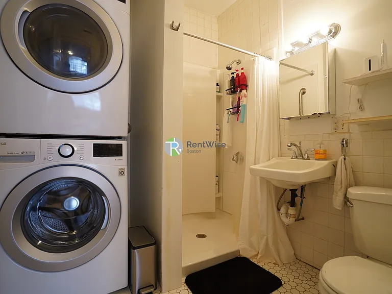 14 Foster St #1 — Photo 18