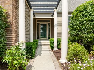 2724 Aspen Ct, Ann Arbor, MI 48108