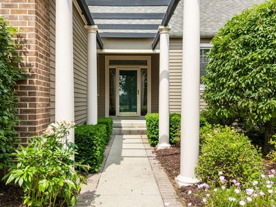 2724 Aspen Ct, Ann Arbor, MI, 48108