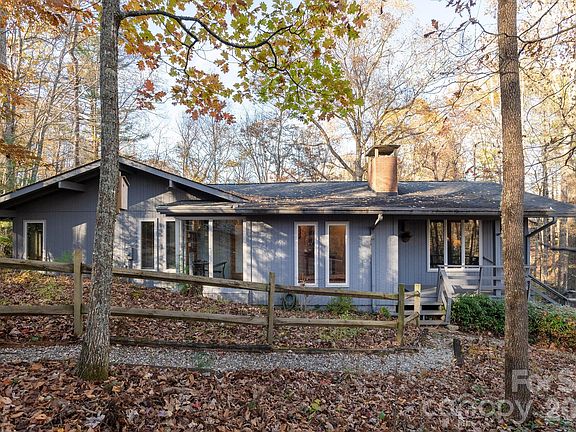 4th image of 250 Butternut Ln
