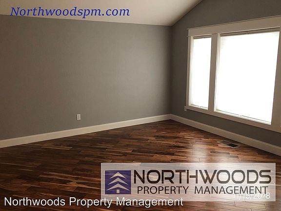 3rd image of 119 Applewood Dr