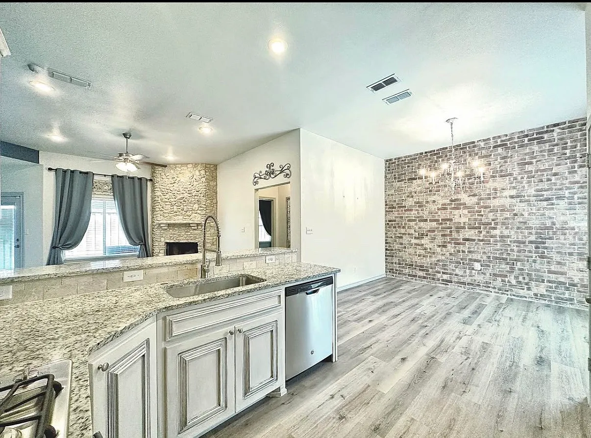 10407 Homestead Ave — Photo 3