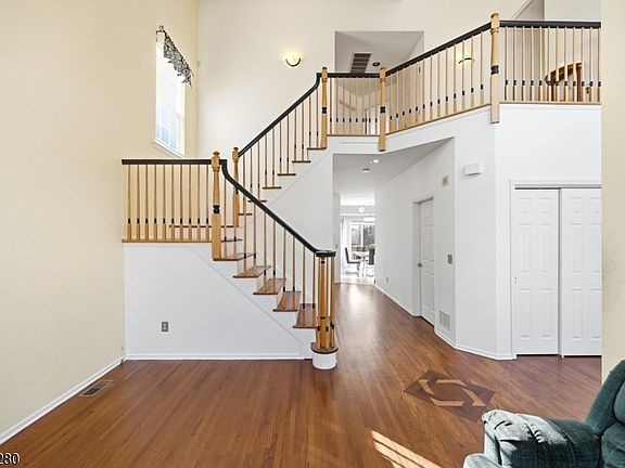 3rd image of 37 Shaffer Rd