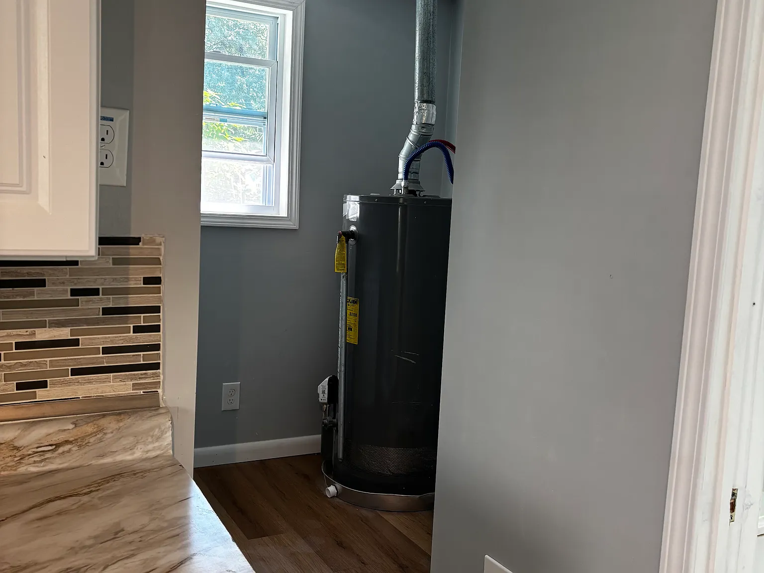 2 bed, 1000 sqft, $1,000 — Photo 4