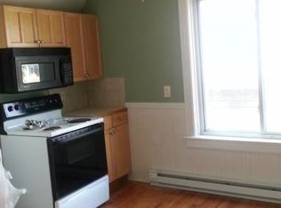 17 Sweet Ave, Pawtucket, RI 02861