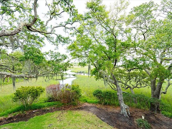 2nd image of 1706 Live Oak Park