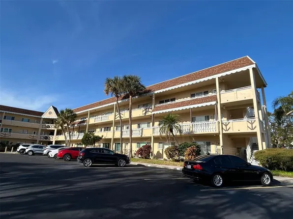 2041 Australia Way W APT 15, Clearwater, FL 33763