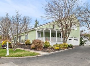 17 Garfield St, Marblehead, MA 01945