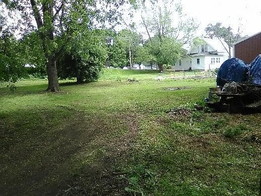2nd image of 213 W 9th St N