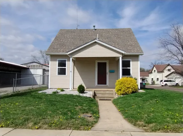 703 W Main St, Mascoutah, IL 62258