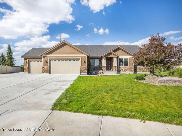 678 Mill Stream St, Rexburg, ID 83440