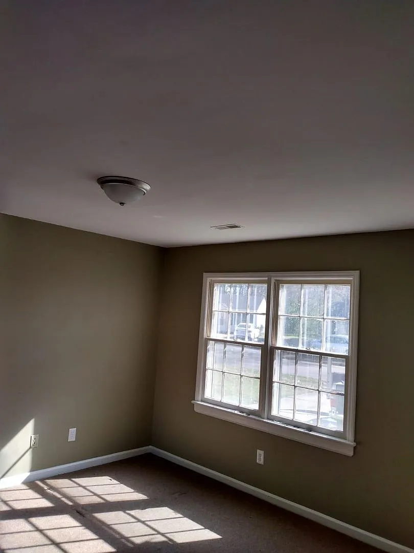 1809 East Trail Drive — Photo 2
