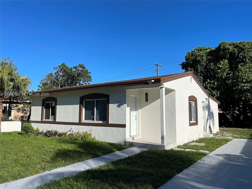 1310 Sharazad Blvd