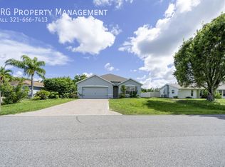 306 SE 27th Ter, Cape Coral, FL 33904