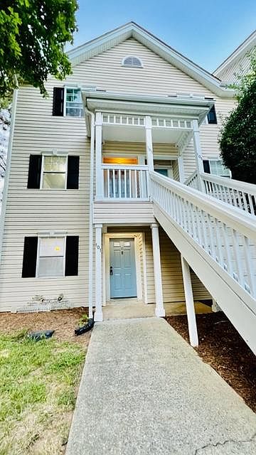 1st image of 101 Scott Ln #101