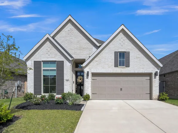 631 Sand Branch Dr, Conroe, TX 77304