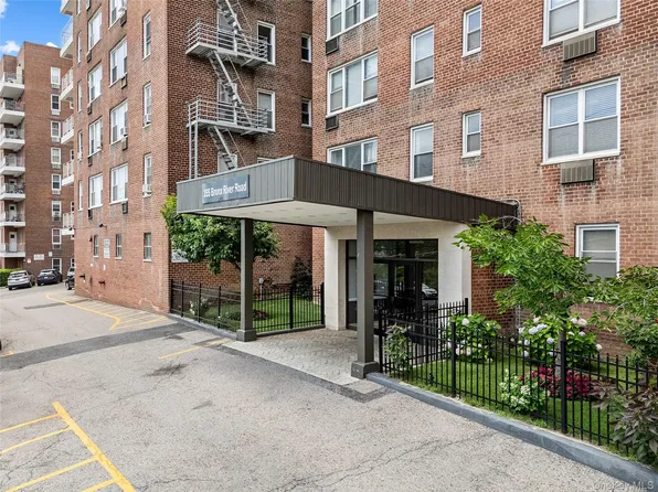 355 Bronx River Road #1i, Yonkers, NY 10704