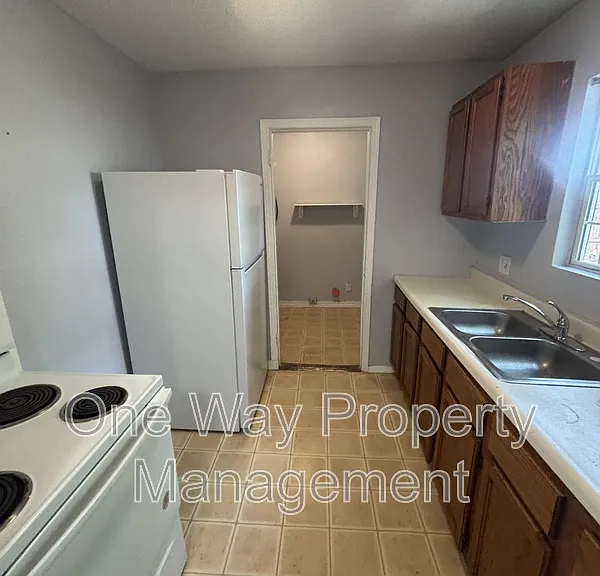 2134 N Minnesota Ave — Photo 12