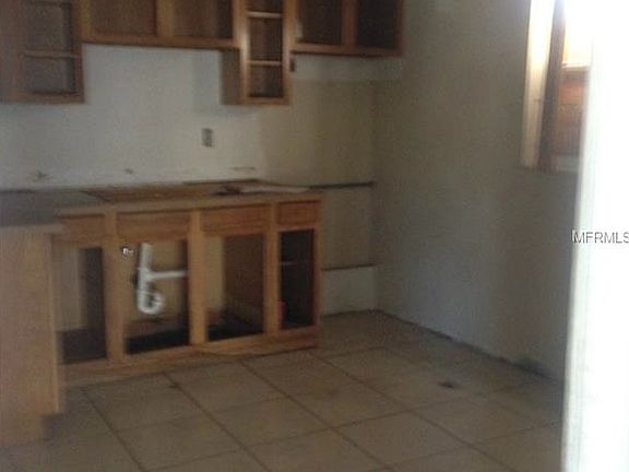 3rd image of 1334 S Michigan Ave