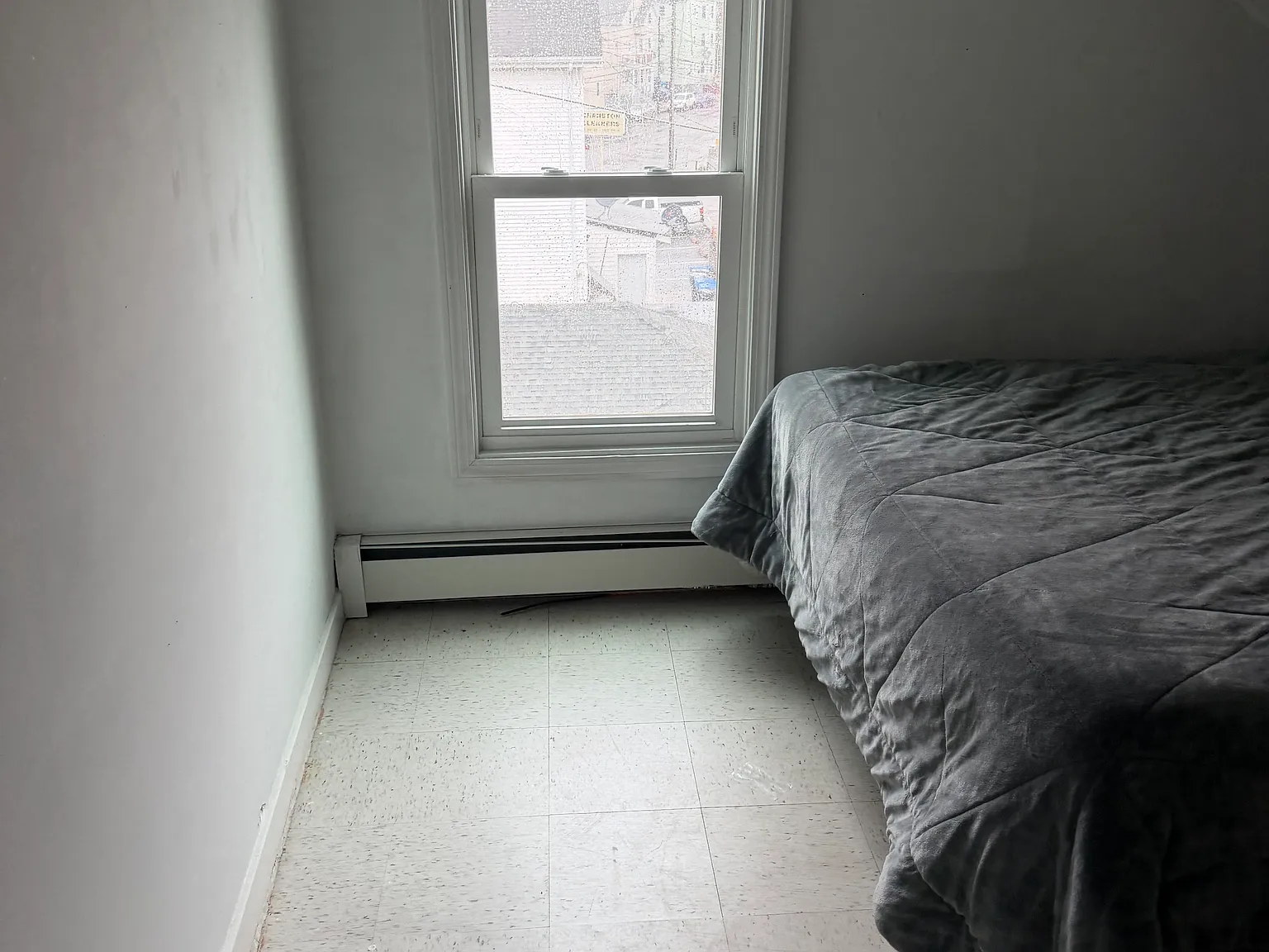 7 bed, 3690 sqft, $800 — Photo 4