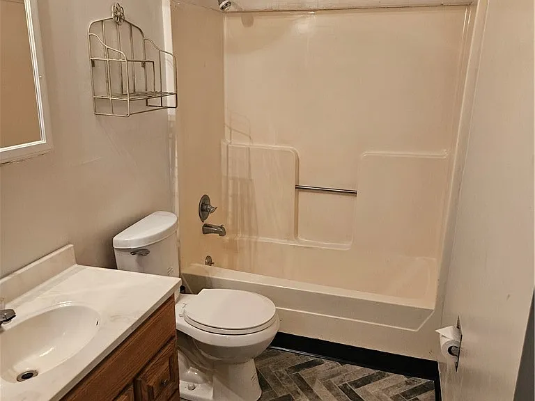 1305 Walnut St #B — Photo 18