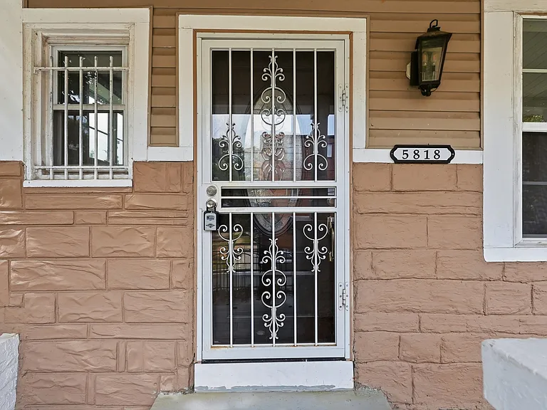5818 Field Pl NE — Photo 5