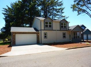 5233 NE 53rd Ct, Lincoln City, OR