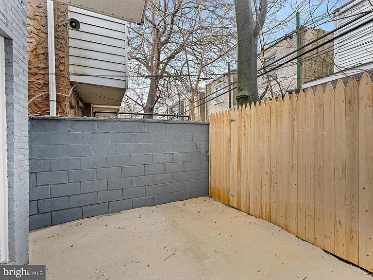 2211 Pierce St — Photo 25