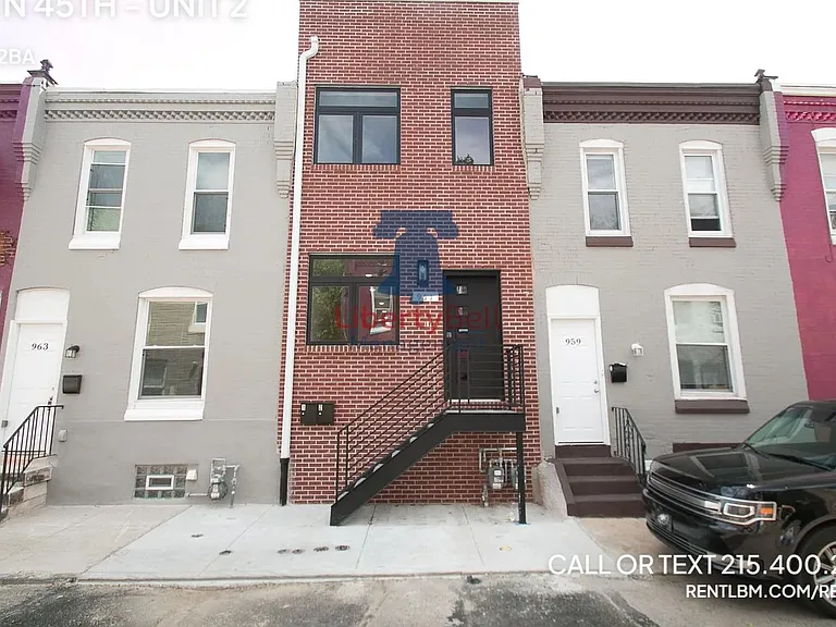 961 45th St — Photo 27