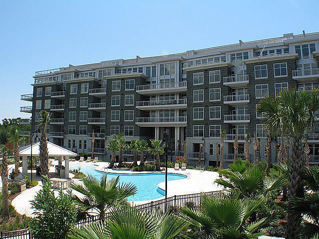 1st image of 211 Cooper River Dr #211