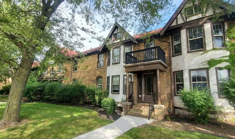 Colvin View Apartments — Photo 1