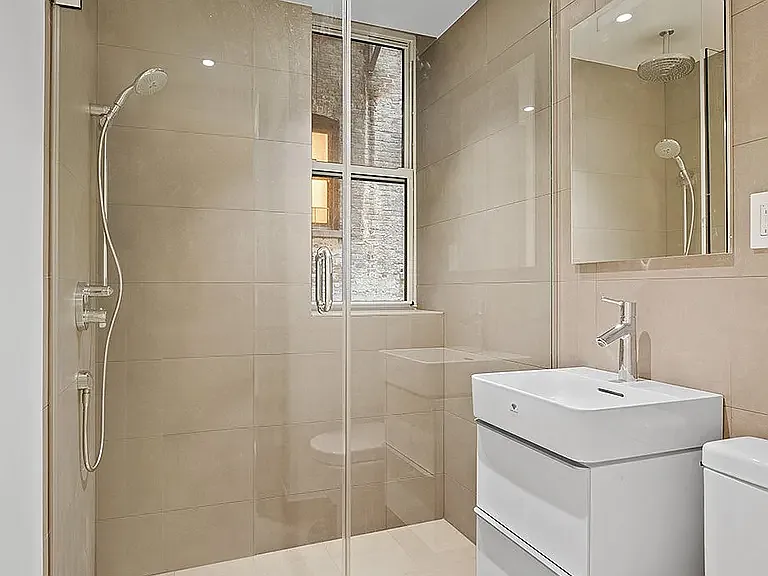 336 W 95th St #5 — Photo 7