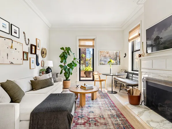 151 East 83rd Street image 1 of 10