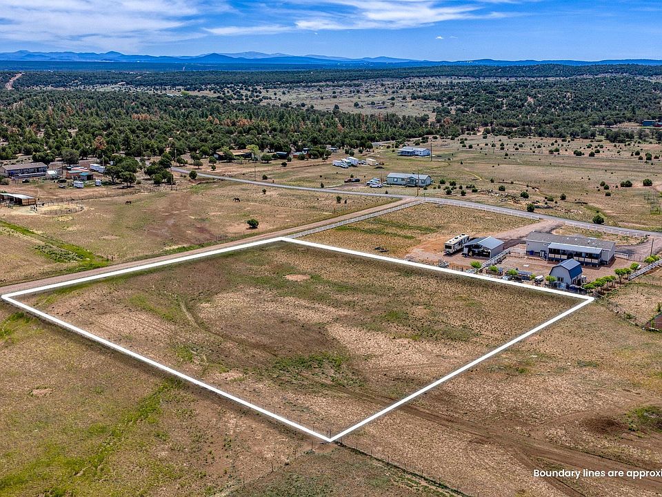 1st image of Lark Ln