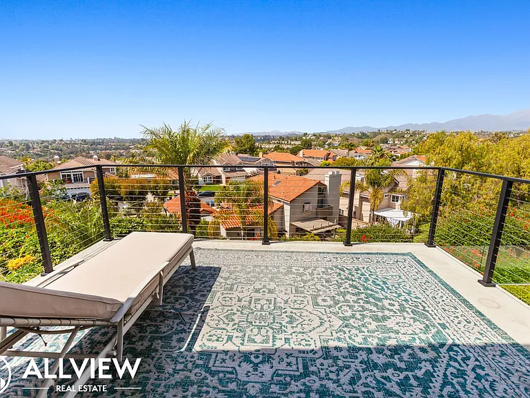 26341 Ganiza — Photo 1