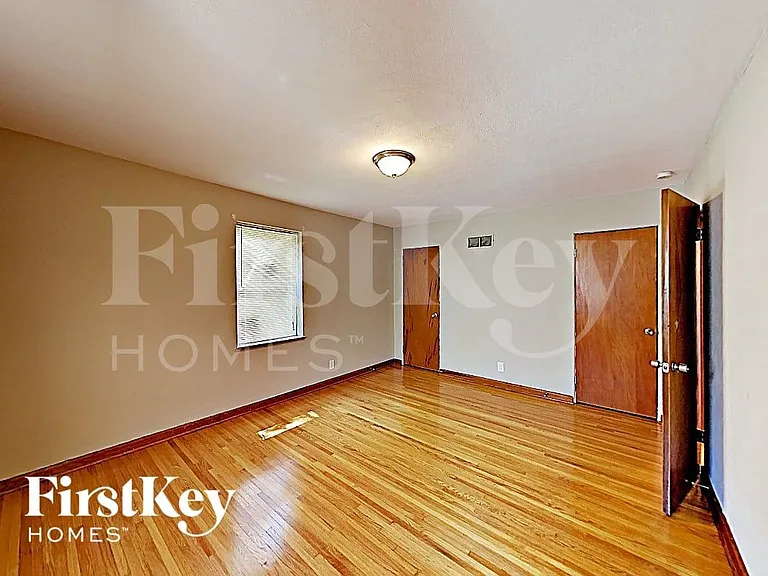 11251 Old Halls Ferry Rd — Photo 11