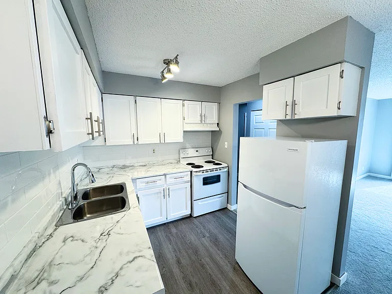 45598 McIntosh Dr #307 — Photo 2
