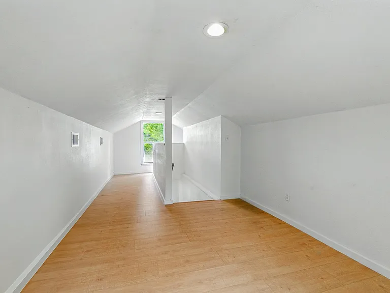 61 E Ensley St — Photo 36
