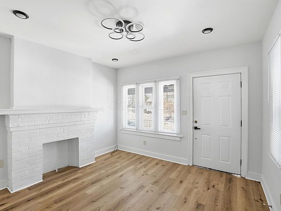 5th image of 1440-1442 Hamlet St