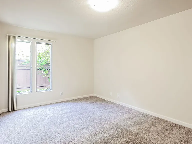 Beautiful, Quiet Community - Just Minutes from Downtown Walnut Creek — Photo 13