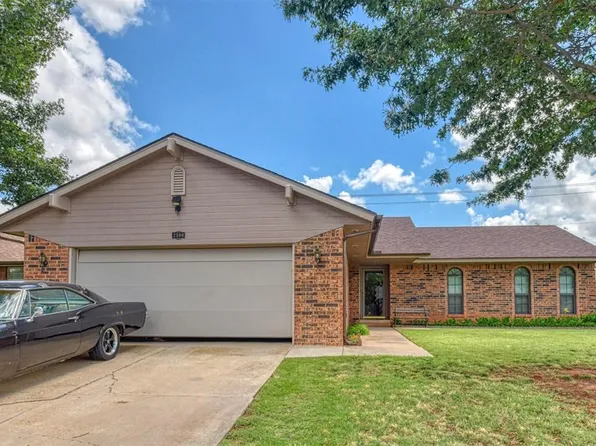 2300 N Nail Pkwy, Moore, OK 73160